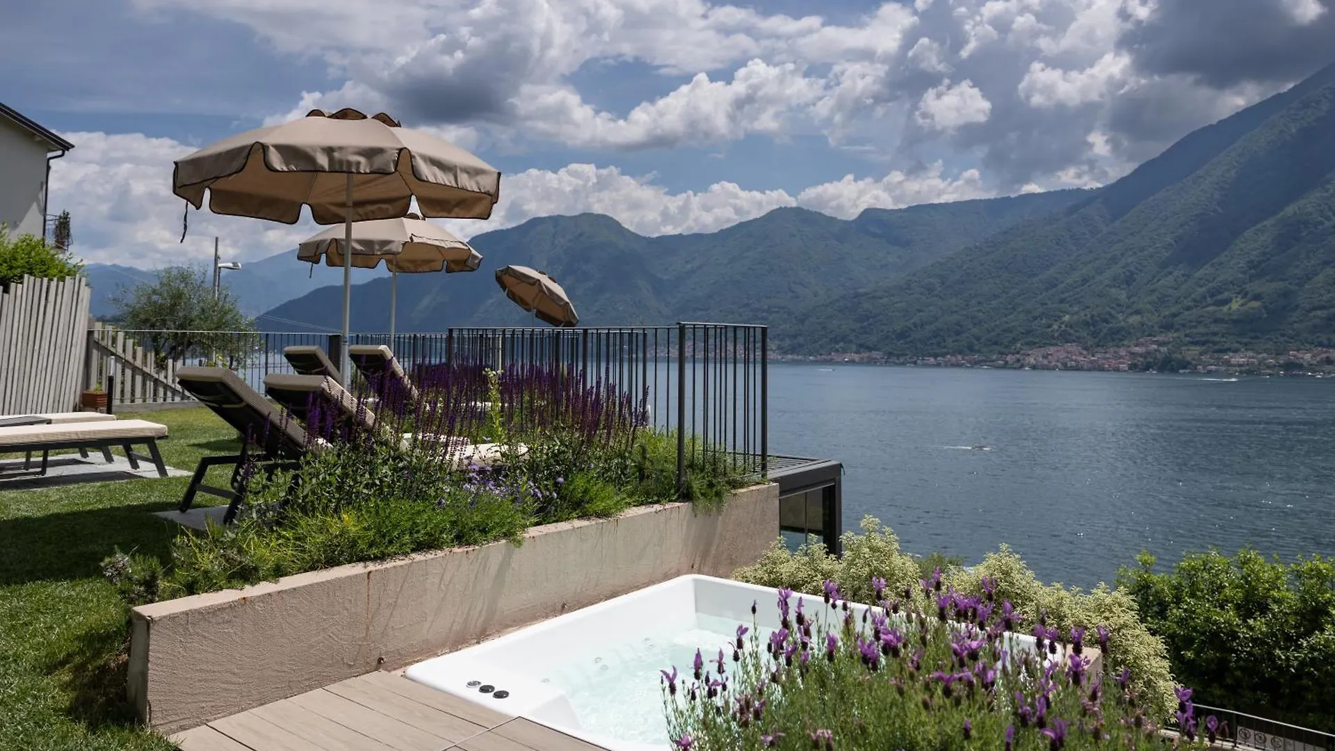 Villa Clementina Boutique Hotel Colonno 4*,  İtalya