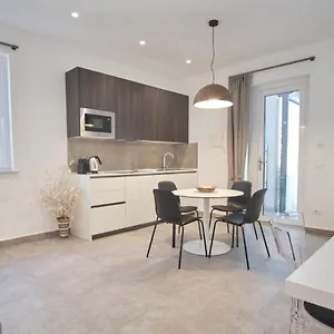 https://casa-maluna.hotelitalianriviera.com